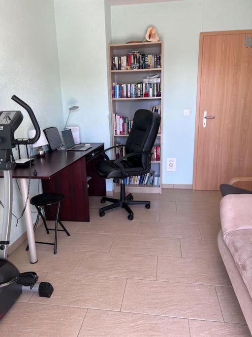 UtzenstorfBeautiful House With Free Parking On Premise别墅 外观 照片